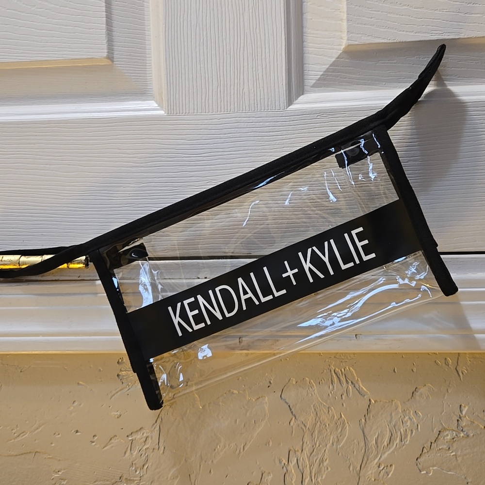 Kendall & Kylie Clear Cosmetic Bag NWOT - Picture 1 of 5